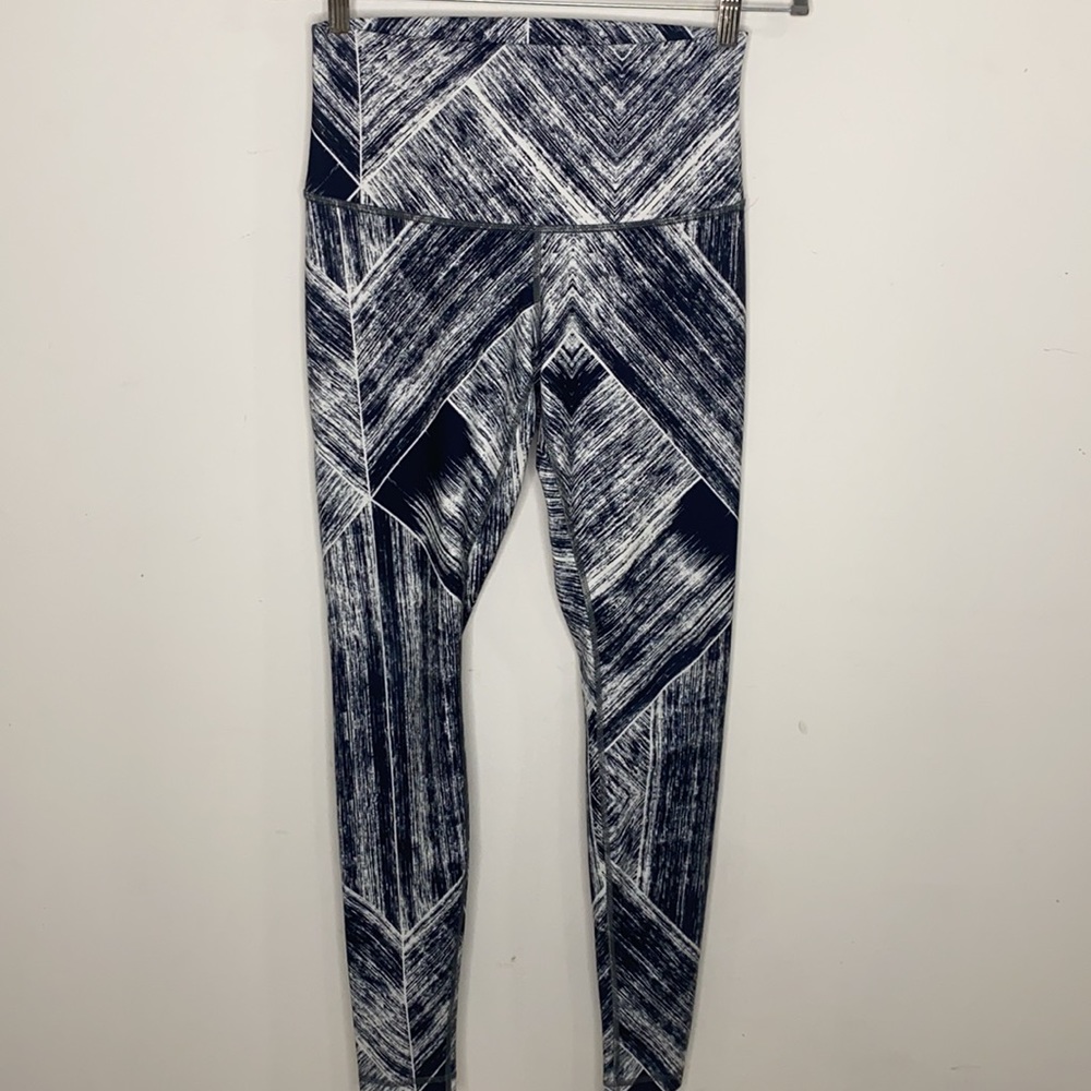 Lululemon eWunder Under Pant *Full-On 8 - Picture 5 of 13